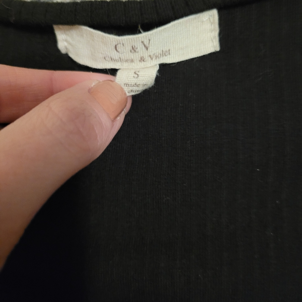 Chelsea & Violet Cropped Ribbed Top - Picture 2 of 5